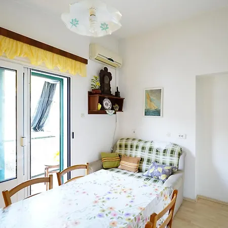 Neptun Apartamento Komiža