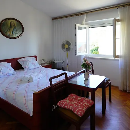 Neptun Apartamento *