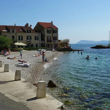 Neptun Apartamento *