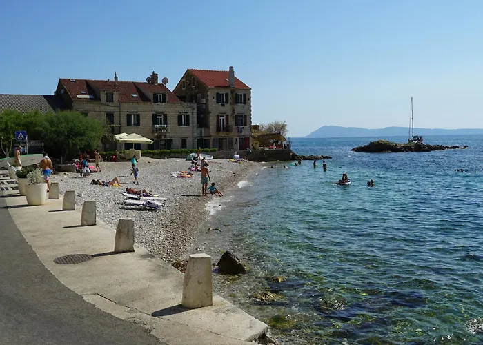 Neptun Apartman *